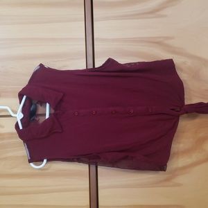 Iris Basic tie front, lace back top.